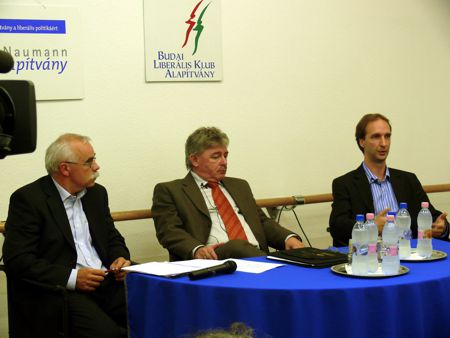 a-fidesz-kormany-elso-100-napja.jpg